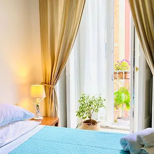 Bed and breakfast Arte E Musei, Nápoles