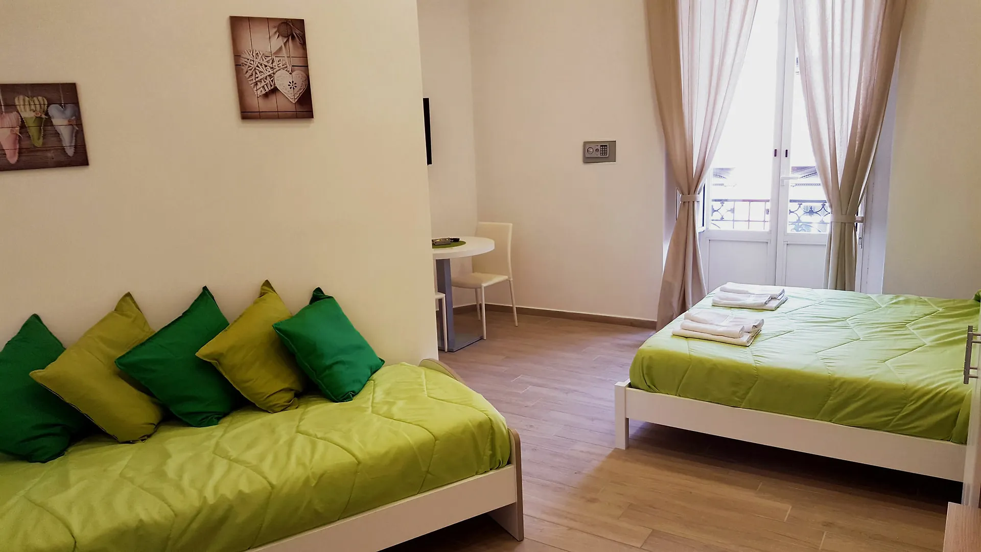 B&B Funikuli Funikula Neapel 2*,