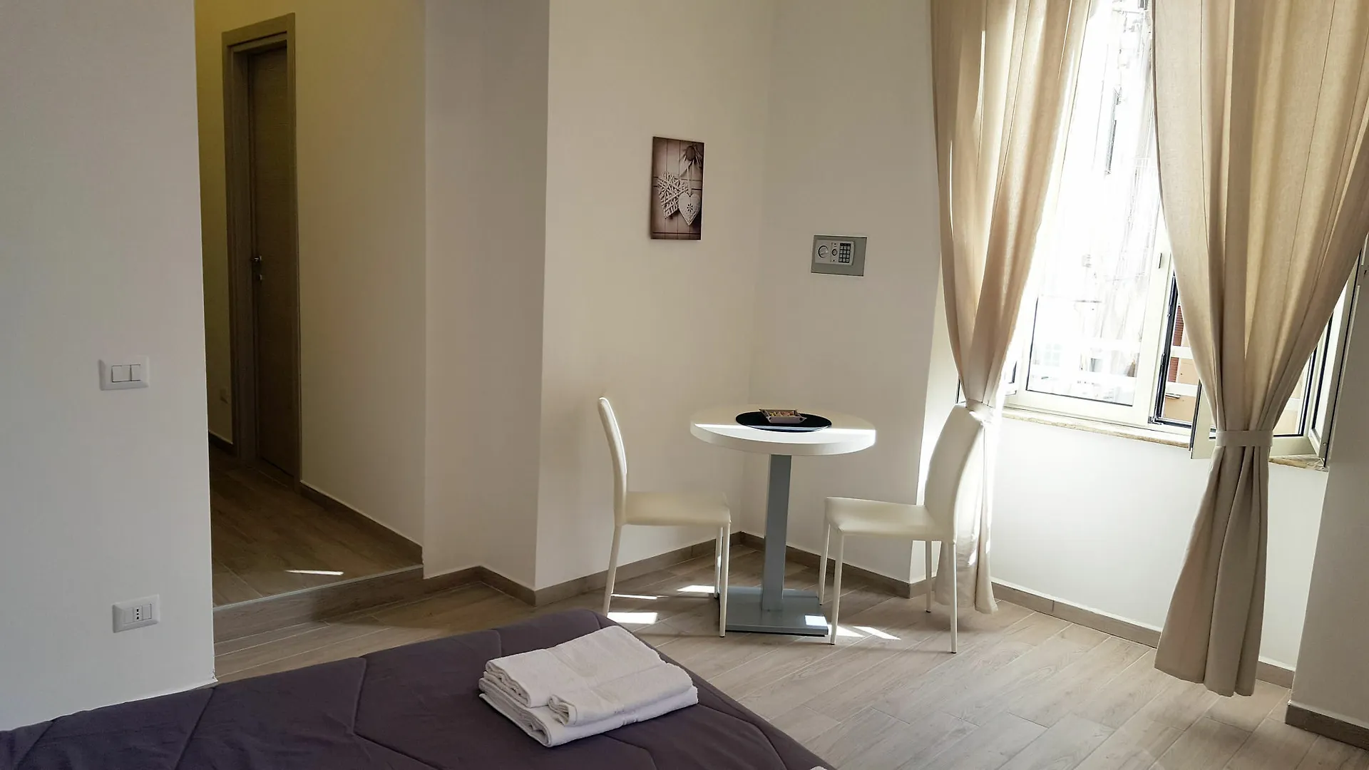 B&B Funikuli Funikula Neapel Italien