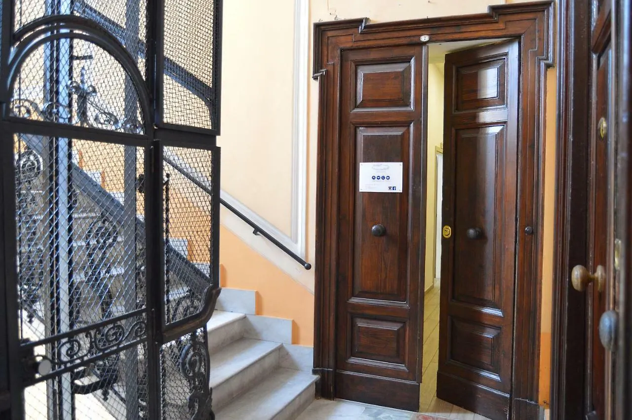 B&B Funikuli Funikula Neapel Pensionat